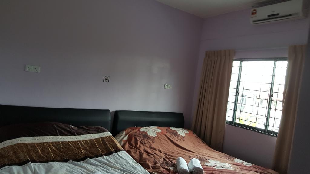 Ellis Lot 310 Villa Kuching Exterior foto